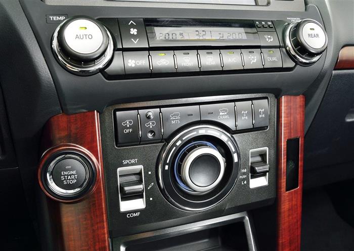 2014 Toyota Land Cruiser Prado image
